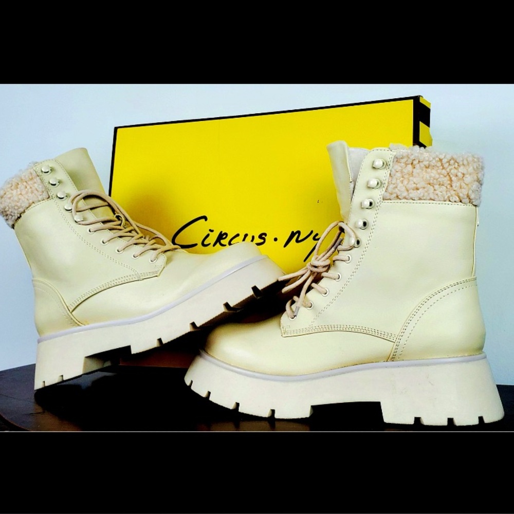Circus by Sam Edelman Women's Larsa Ivory Cream Combat Boot Saks Fifth Ave NWT - Picture 6 of 16